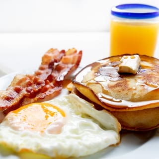 3CT MINI HOT CAKES,EGGS & MEATS