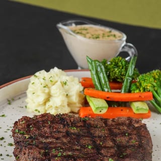 8oz FLAT IRON STEAK