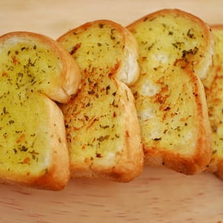3CT GARLIC TOAST