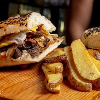 PHILLY CHEESE STEAK