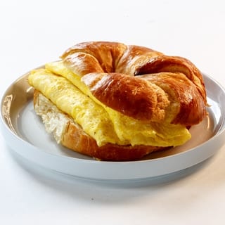 CROISSANT EGGS SANDWHICH